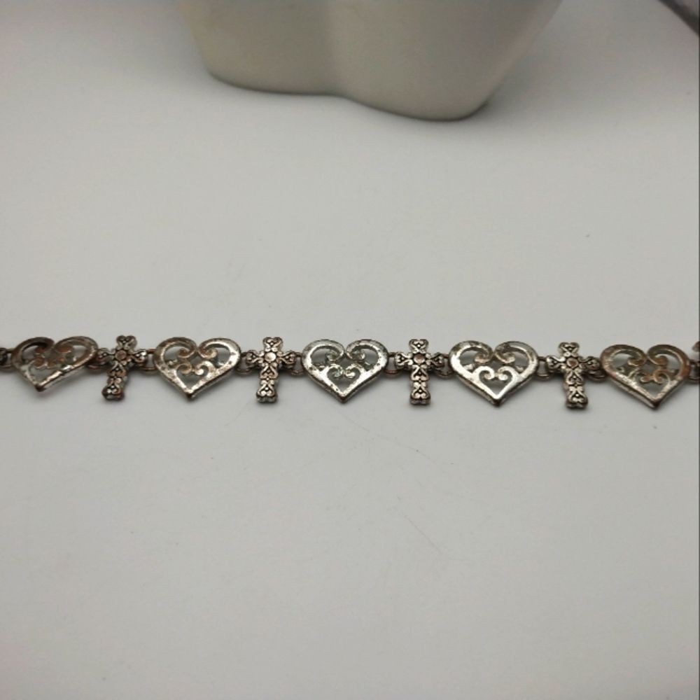 Silver cross and heart link bracelet Southwestern charm B1238‎